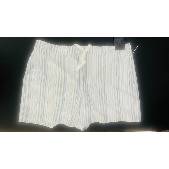 NWT! Men's VRST Brand XL Muted Denim Calm Stripe 5" Inseam Slim Fit Short! F64 - Picture 1 of 3